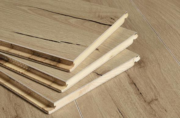 木地板怎么铺？成都装饰公司大晶装饰告诉您铺木地板的小技巧